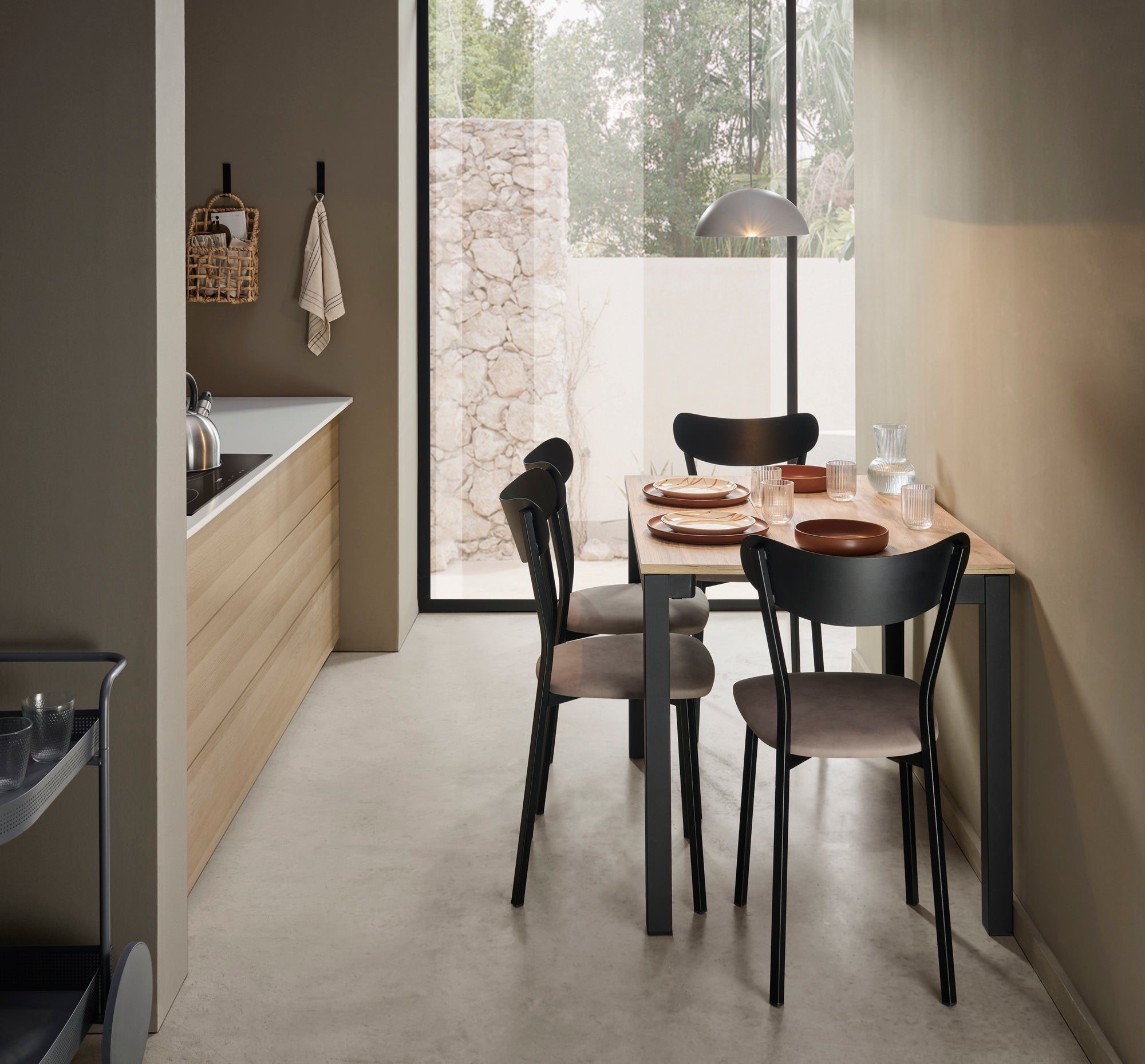 V VELASCO Mesa de Cocina Extensible Elda | Mesa Comedor de Madera Laminada Roble Hércules y Patas Metálicas Negras, Apertura Frontal Telescópica (Cerrada: 100x45 cm/Abierta: 100x75 cm)