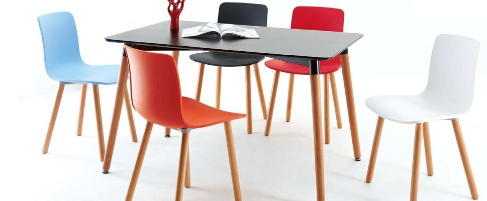 Mesa NURY (SU), madera, tapa lacada negra, 120 x 80 cms