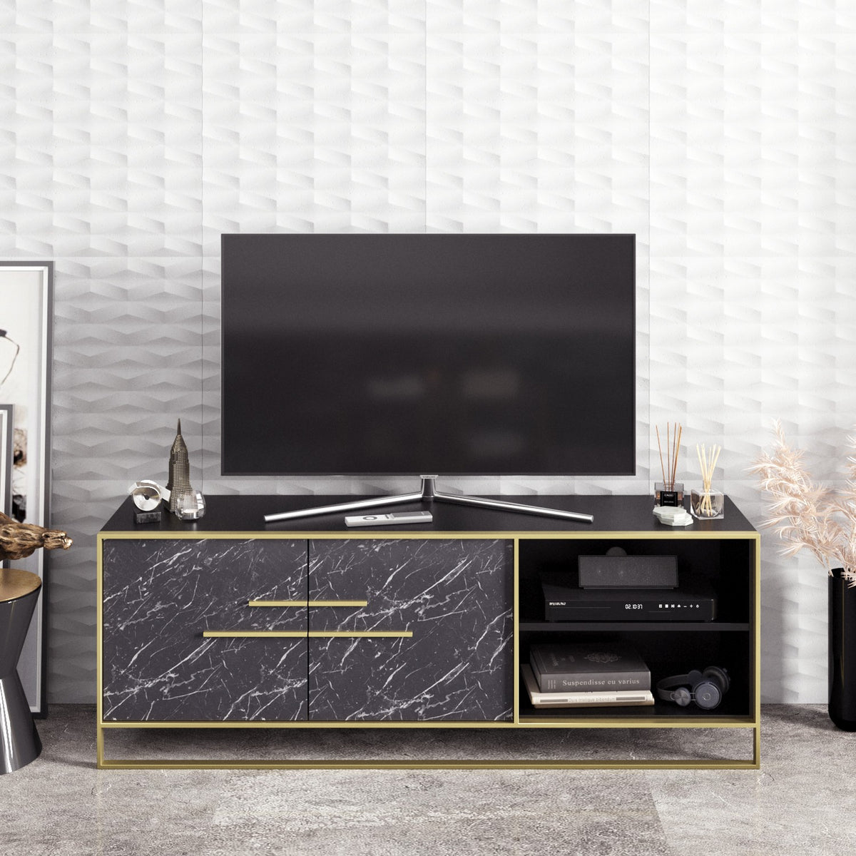 Mueble de TV SIENA, bilaminado mármol negro con metal dorado, 160 cms.